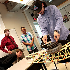 Engineering, Math and Sciences Pathway - Engineering Photo
